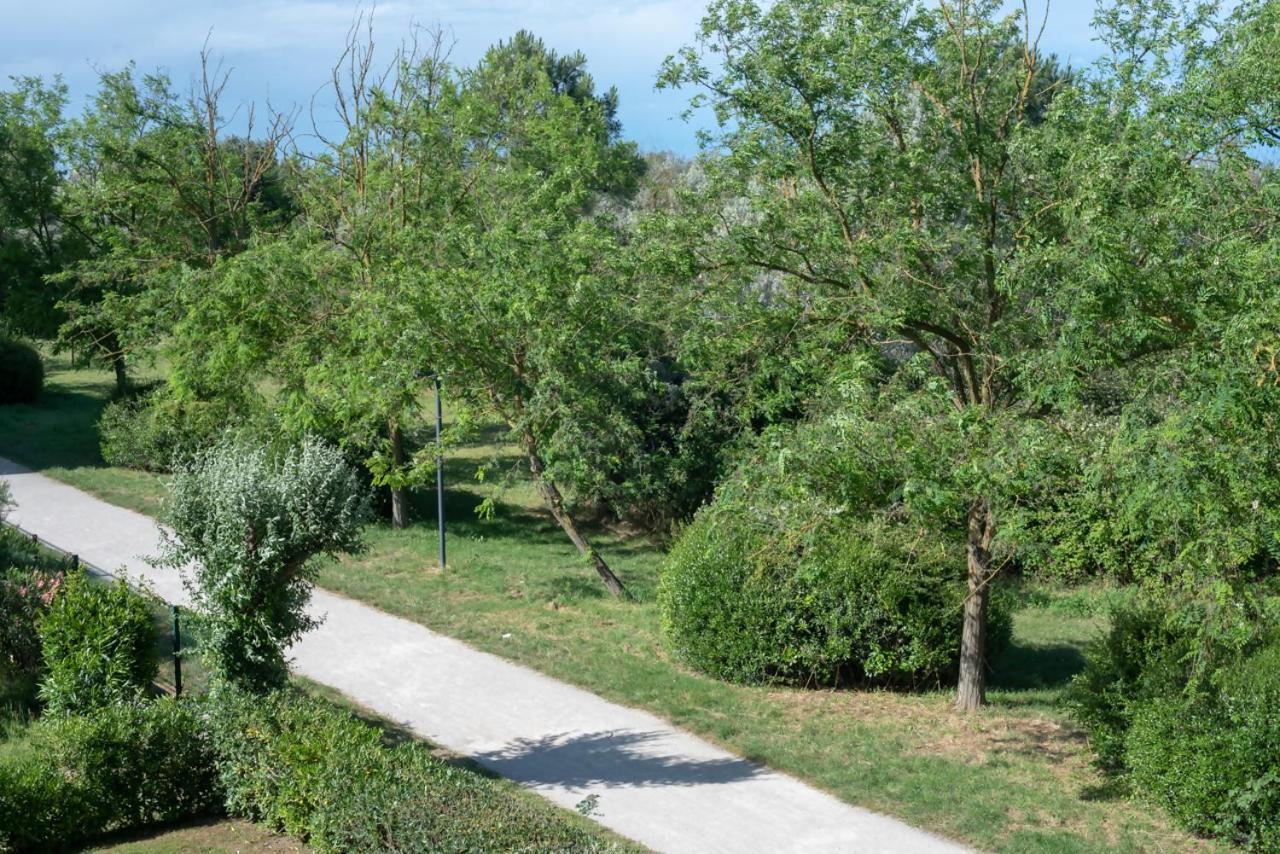 Azzurro Lido Adriano Vista Mare Villa Kültér fotó