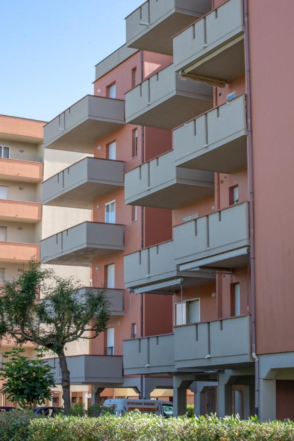 Azzurro Lido Adriano Vista Mare Villa Kültér fotó
