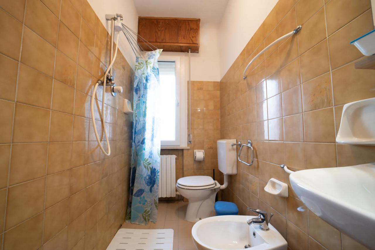 Azzurro Lido Adriano Vista Mare Villa Kültér fotó