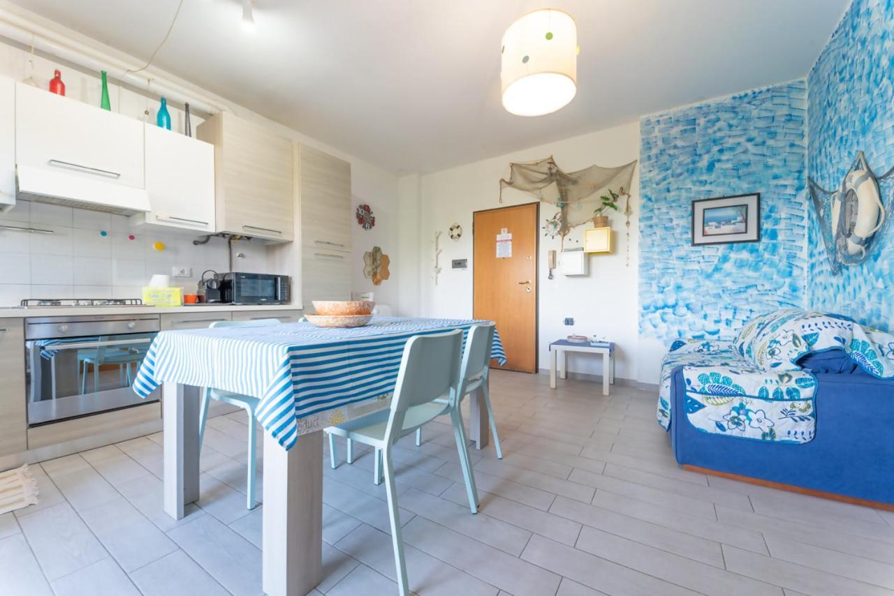 Azzurro Lido Adriano Vista Mare Villa Kültér fotó